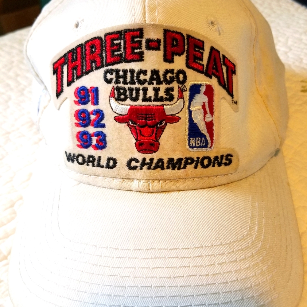 Chicago Bulls 1993 Three Peat Champions Hat